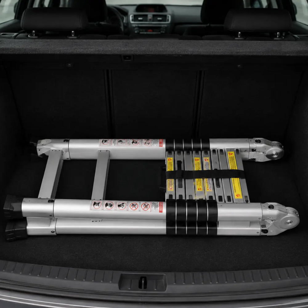 Multi-purpose telescopic ladder 3.8 m – stored compactly